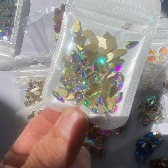 nails rhinestones charms - Picture 2 of 3